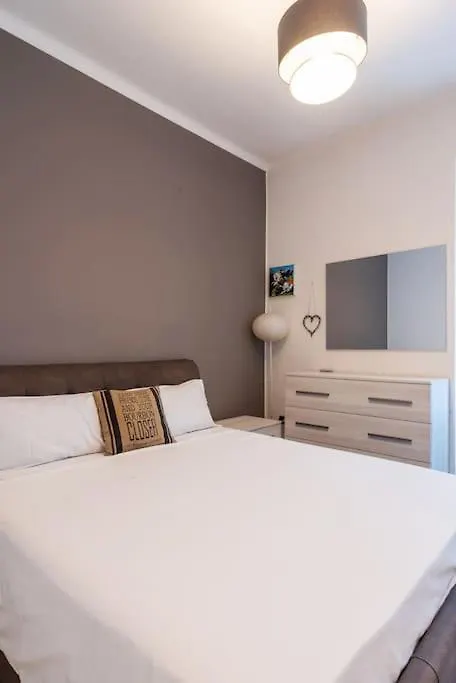 Bilocale Valtellina / Isola Apartment Milan Italy